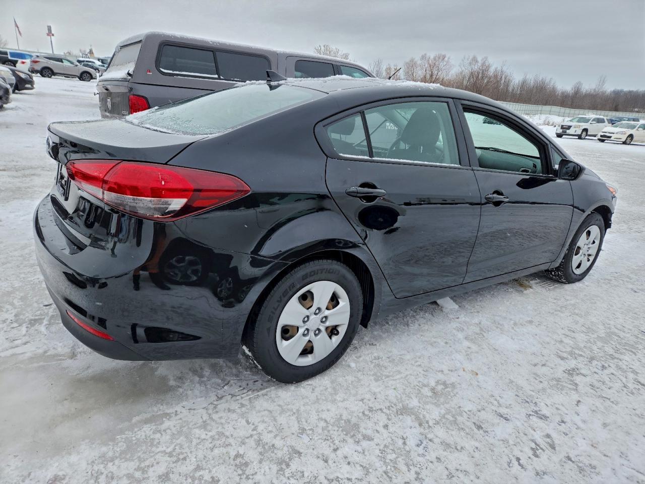 2018 KIA FORTE LX photo 3