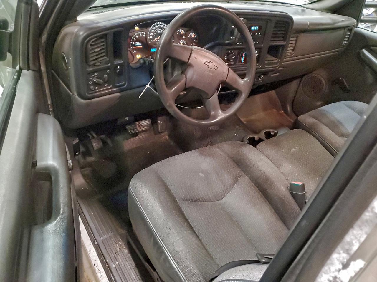 2006 CHEVROLET SILVERADO C1500 photo 8