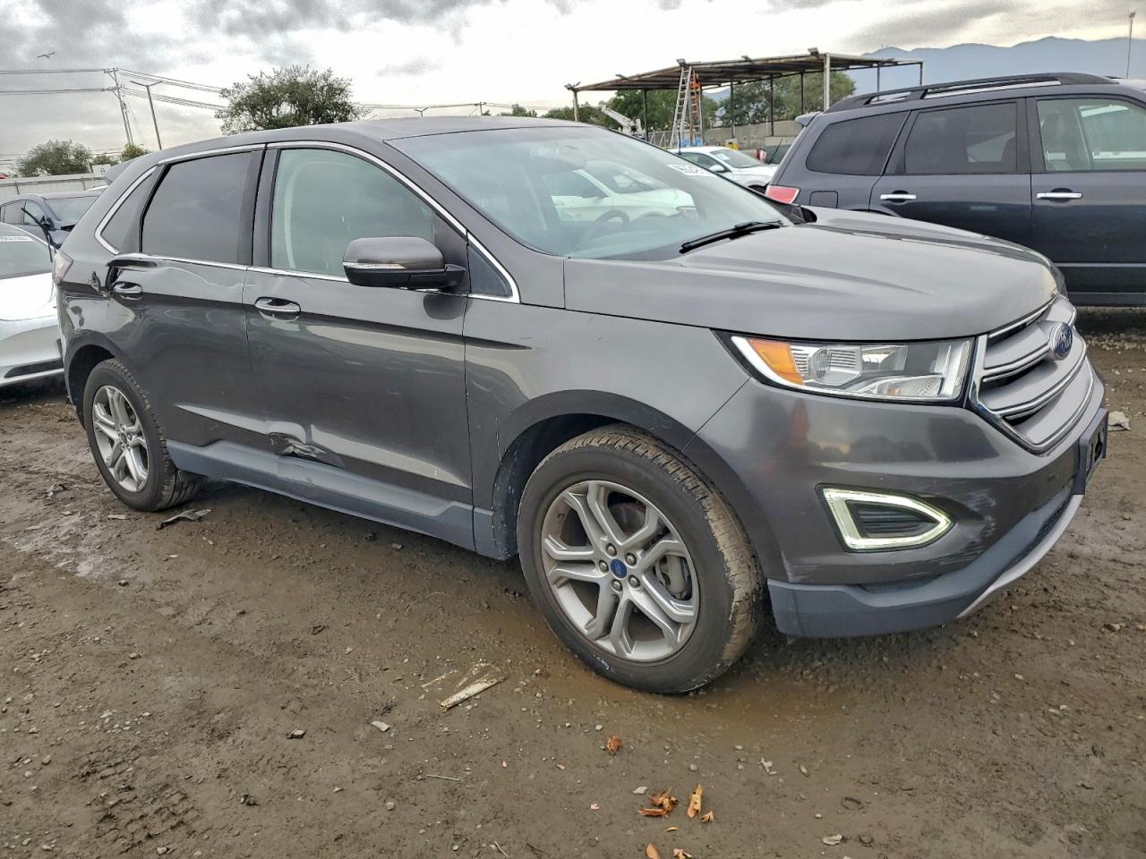 2017 FORD EDGE TITANIUM photo 4