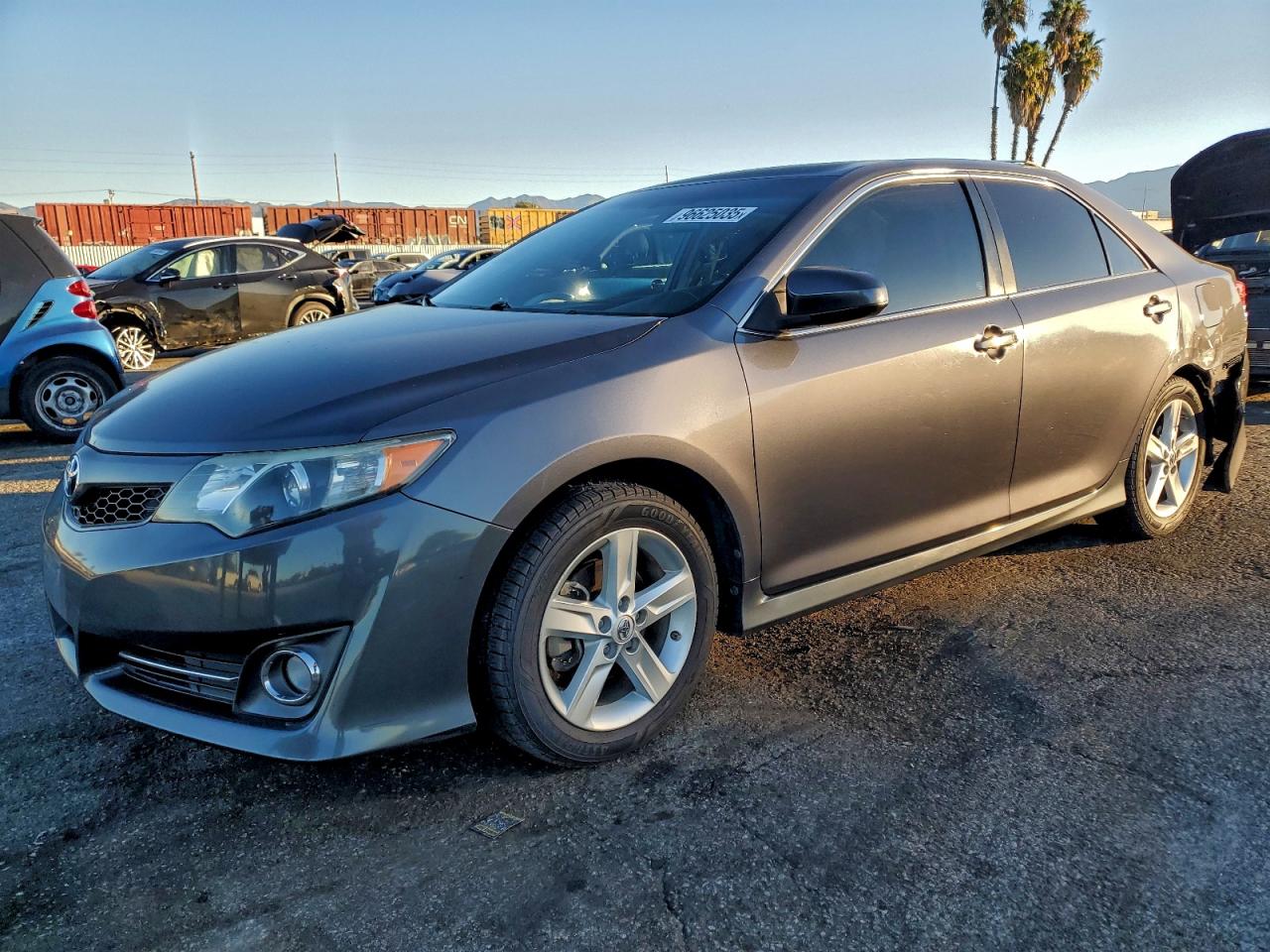 2014 TOYOTA CAMRY L — REAR END damage — photo 1