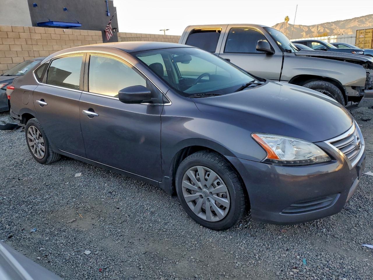 2014 NISSAN SENTRA S photo 4