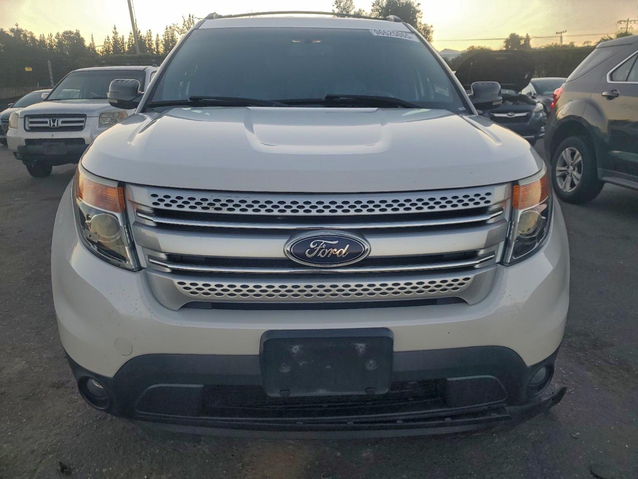 2013 FORD EXPLORER XLT photo 5