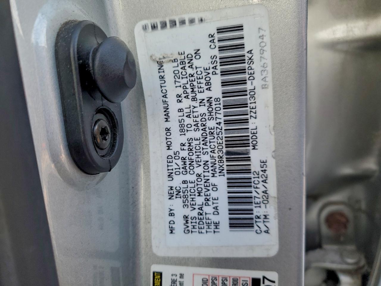 2005 TOYOTA COROLLA CE photo 12