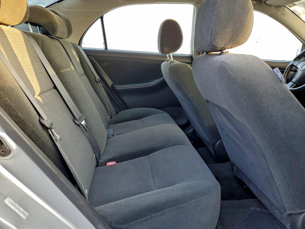 2005 TOYOTA COROLLA CE photo 10
