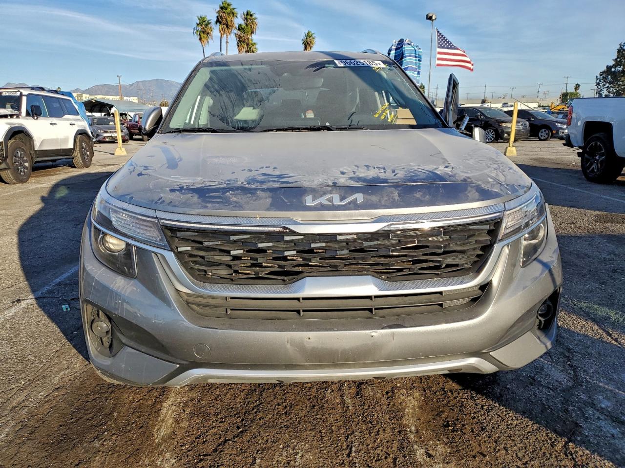 2023 KIA SELTOS EX photo 5