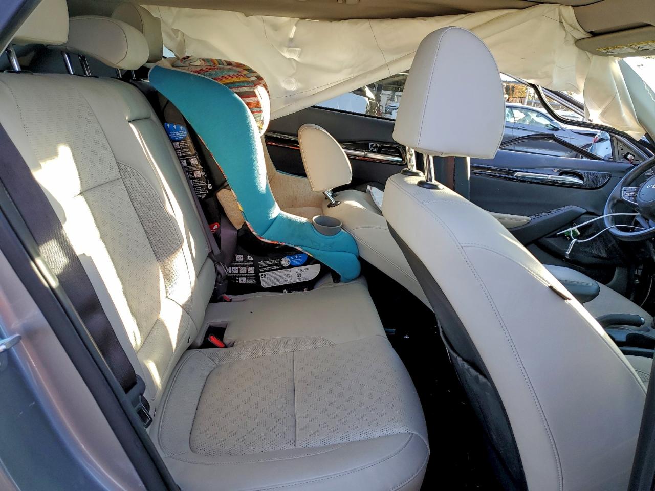 2023 KIA SELTOS EX photo 11