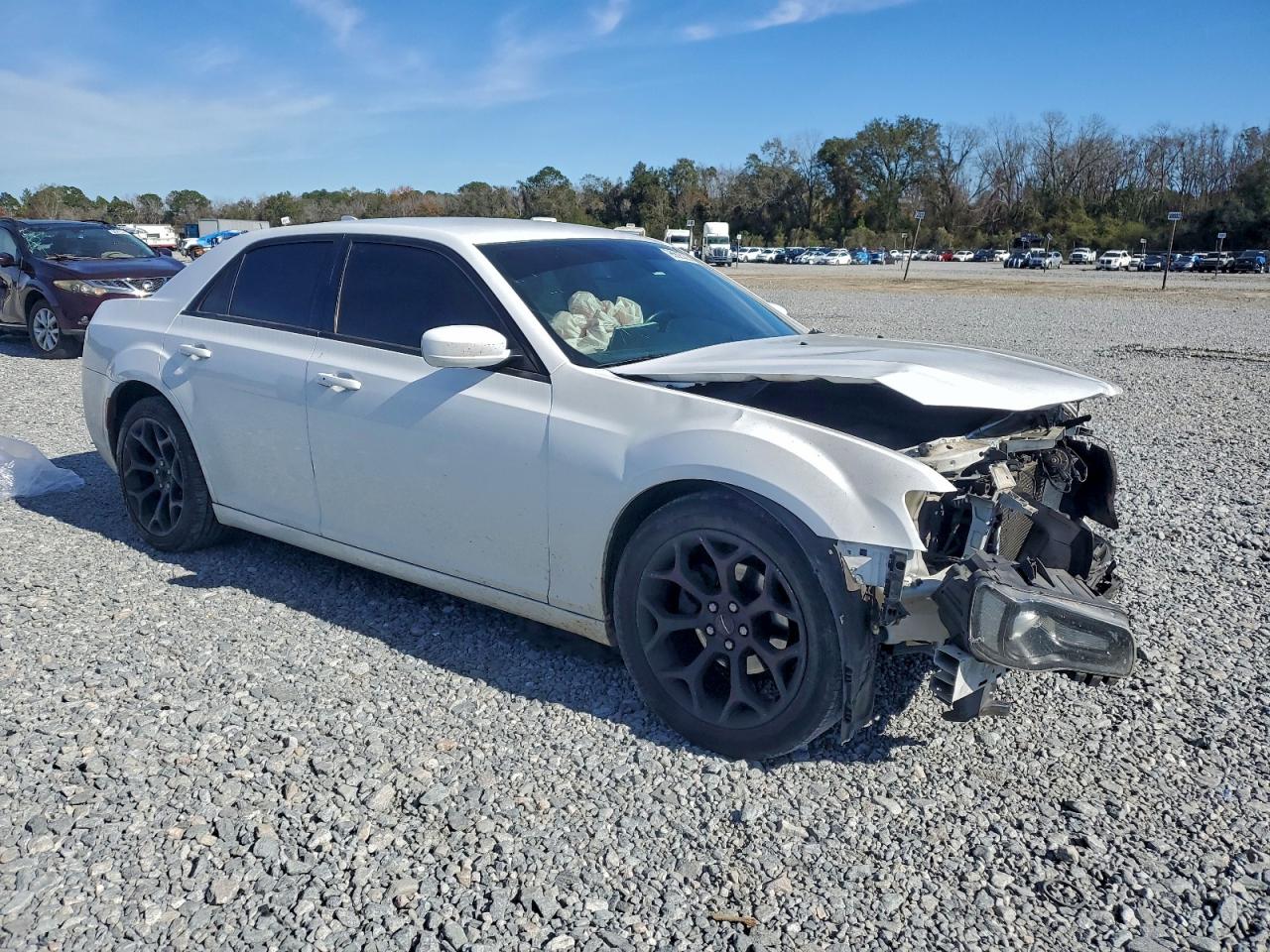 2019 CHRYSLER 300 S photo 4