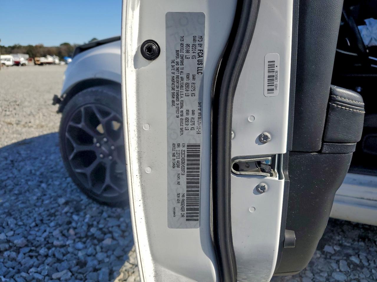 2019 CHRYSLER 300 S photo 13