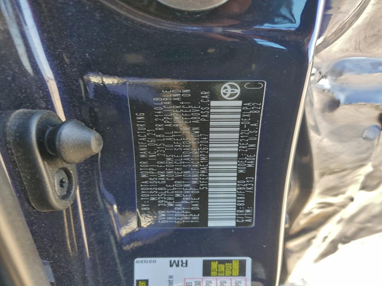 2021 TOYOTA COROLLA LE photo 12