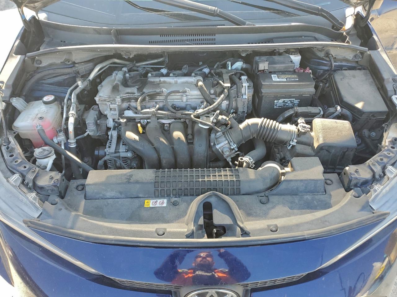 2021 TOYOTA COROLLA LE photo 11