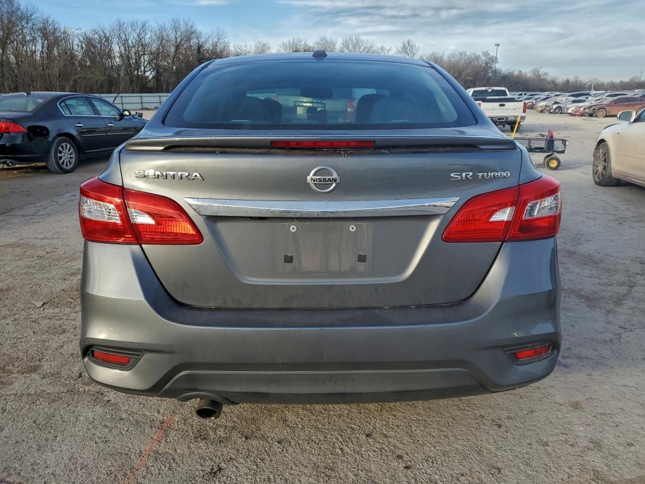 2019 NISSAN SENTRA SR TURBO photo 6