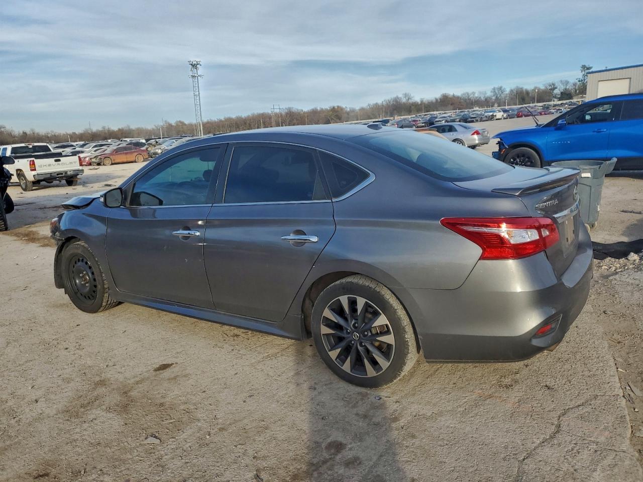 2019 NISSAN SENTRA SR TURBO photo 2