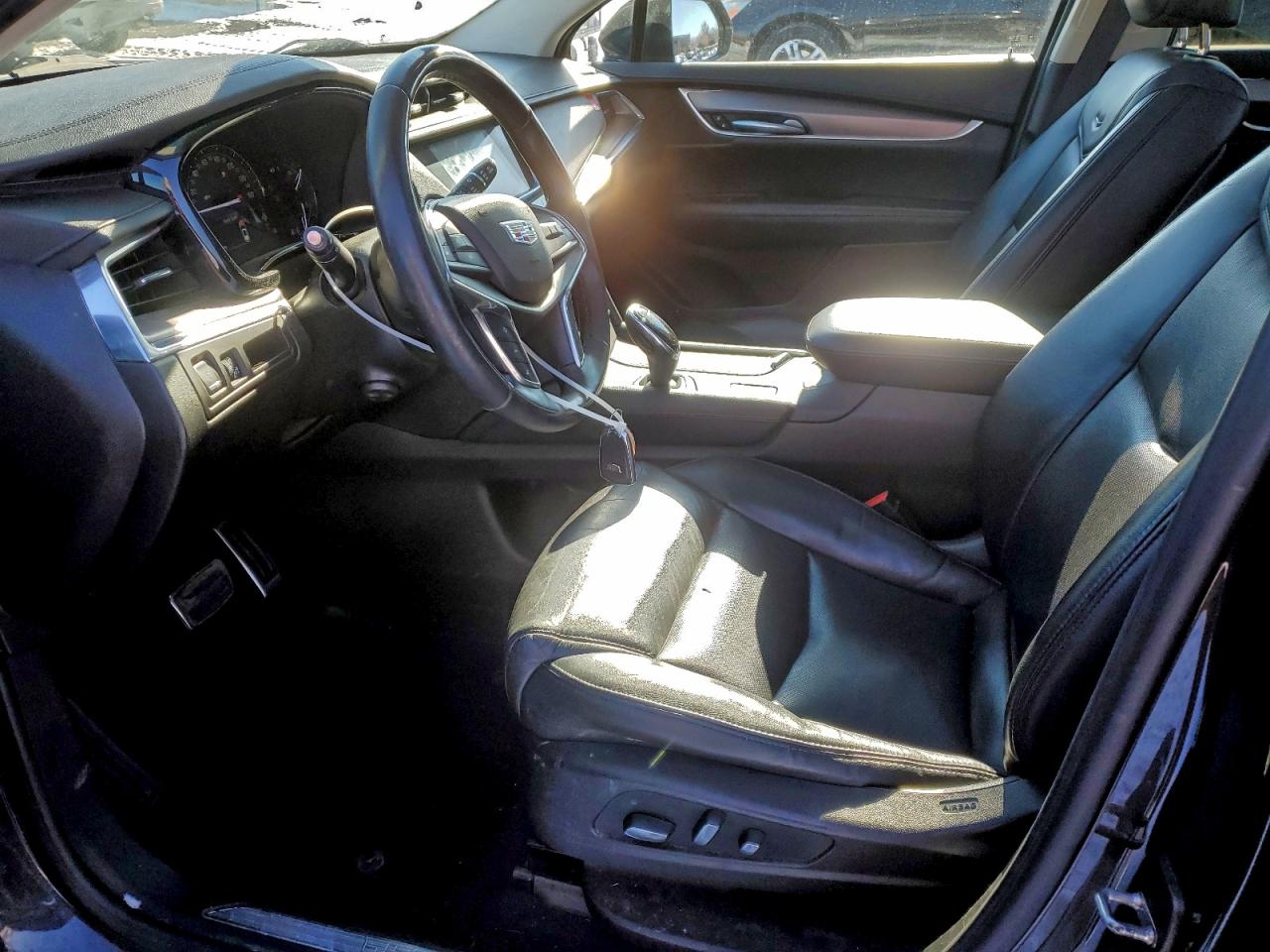 2018 CADILLAC XT5 LUXURY photo 7