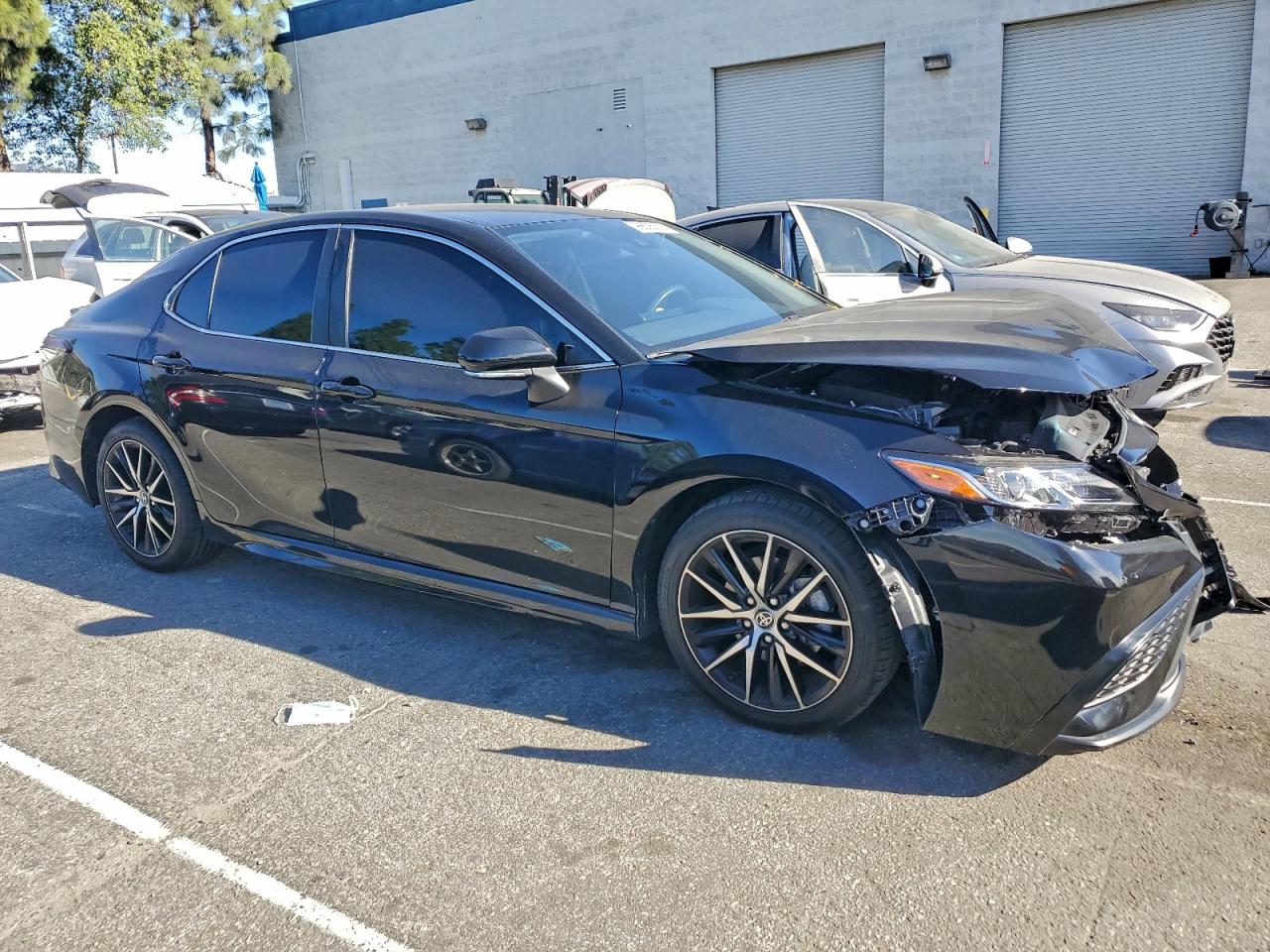 2024 TOYOTA CAMRY SE photo 4