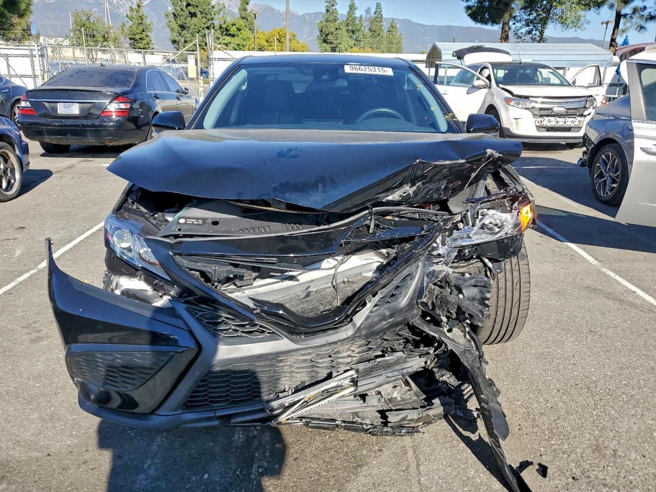 2024 TOYOTA CAMRY SE photo 5
