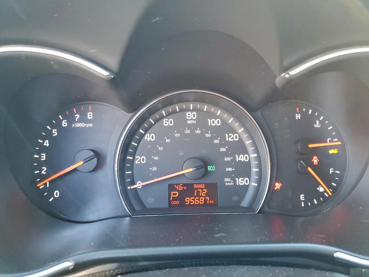 2015 KIA SORENTO LX photo 9