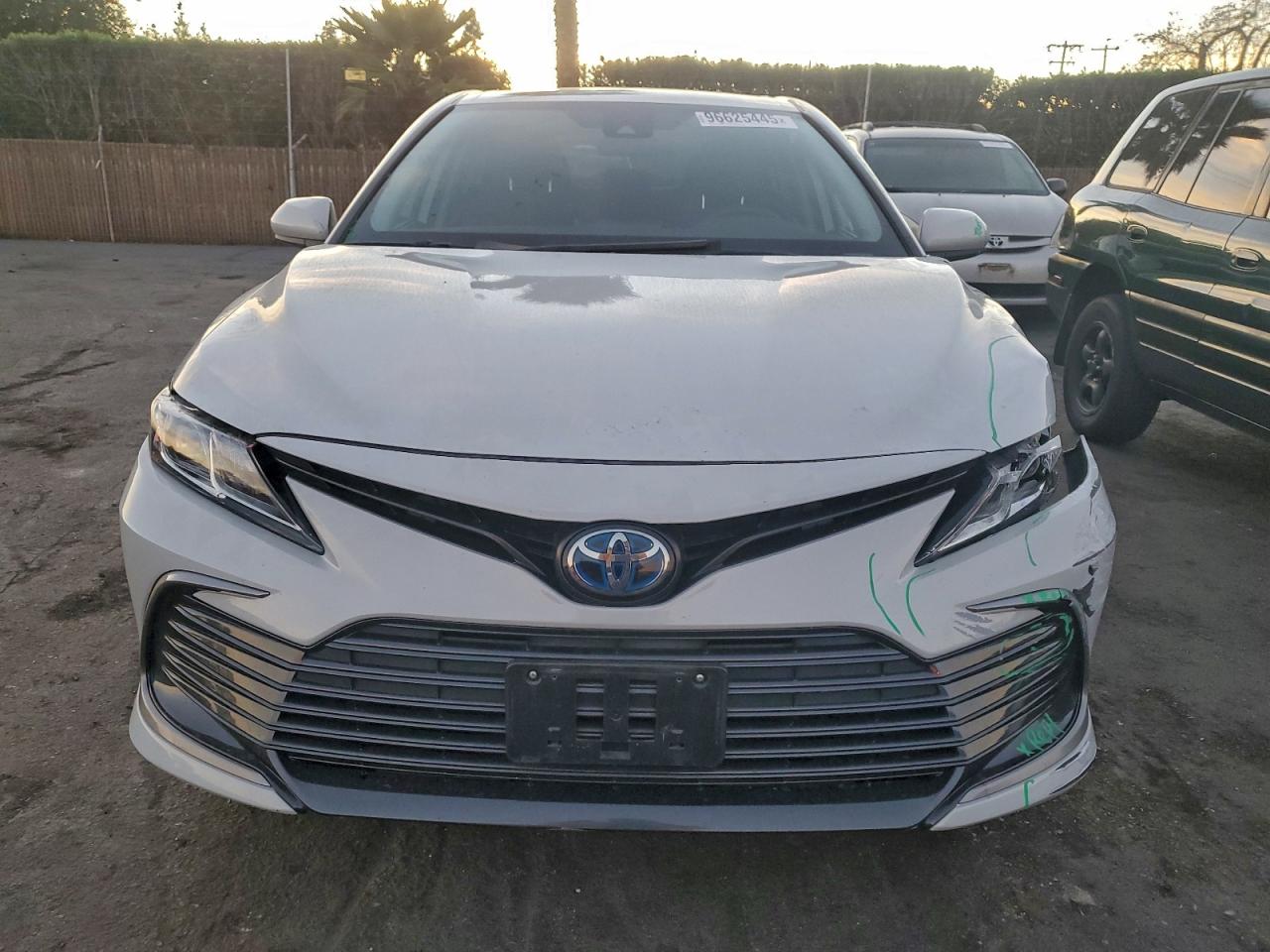 2022 TOYOTA CAMRY LE photo 5