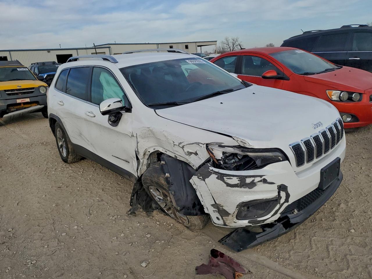 2021 JEEP CHEROKEE LATITUDE LUX photo 4