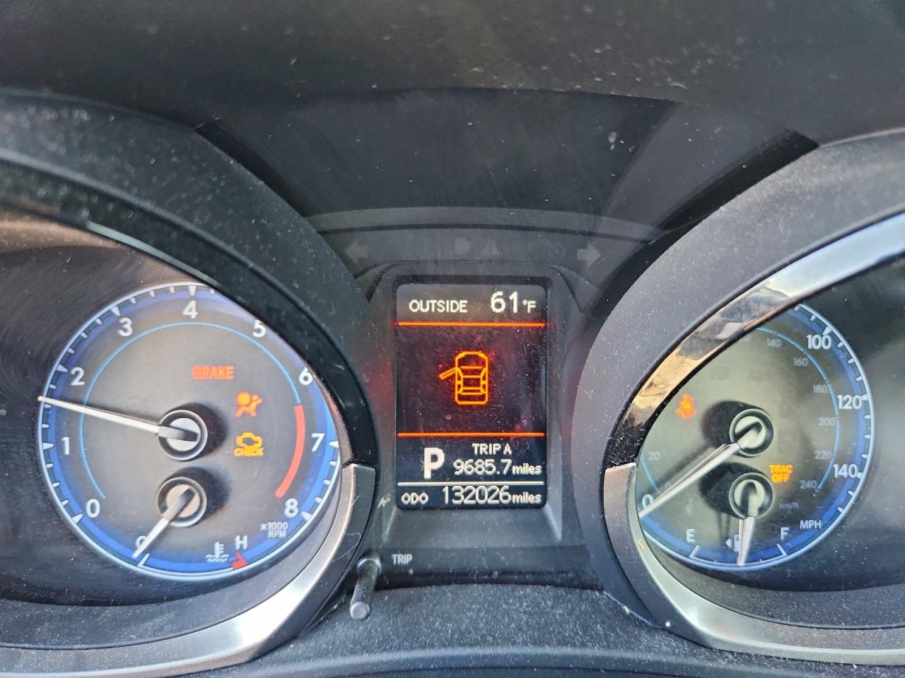 2016 TOYOTA COROLLA L photo 9