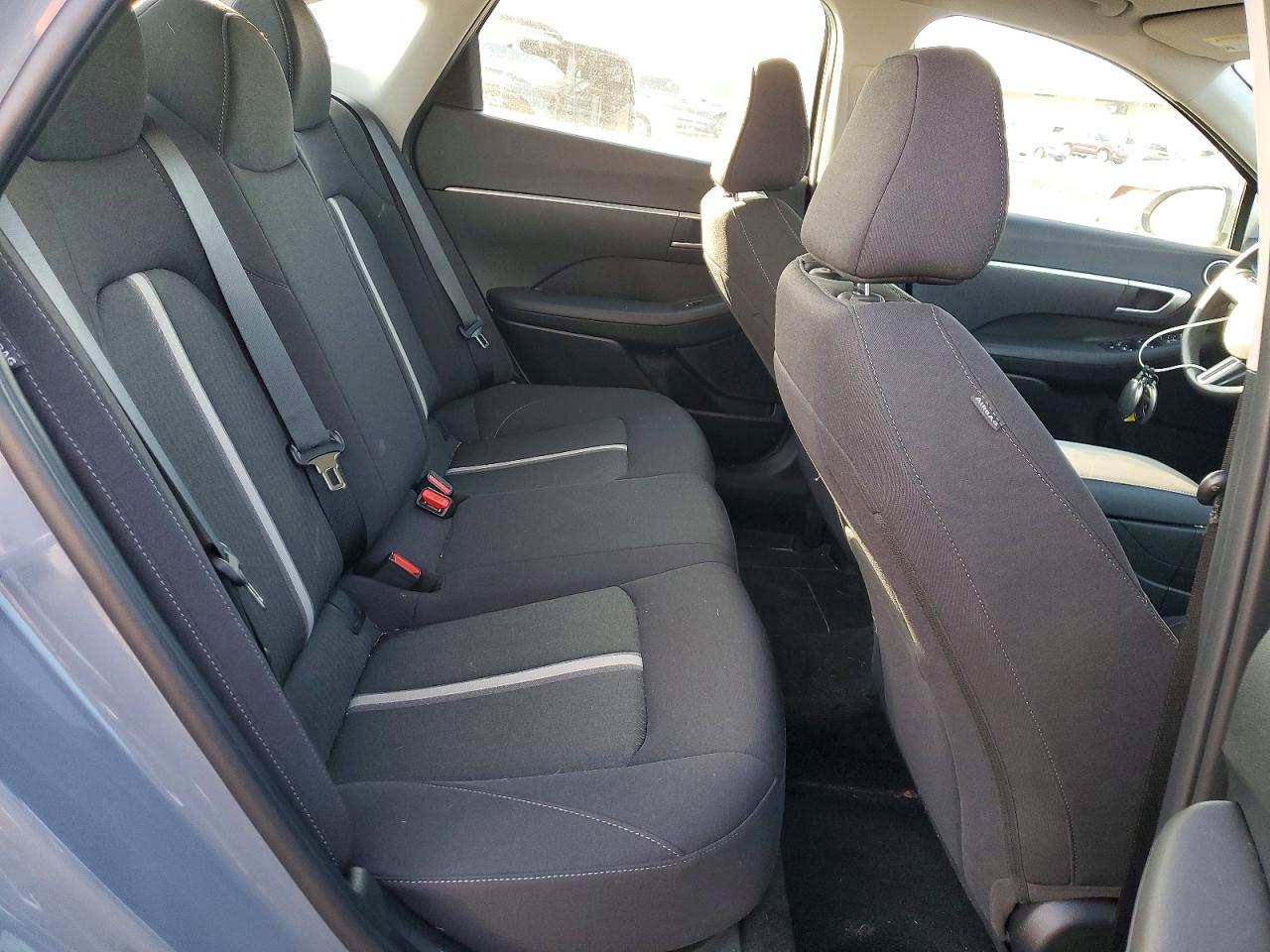 2025 HYUNDAI SONATA SE photo 10