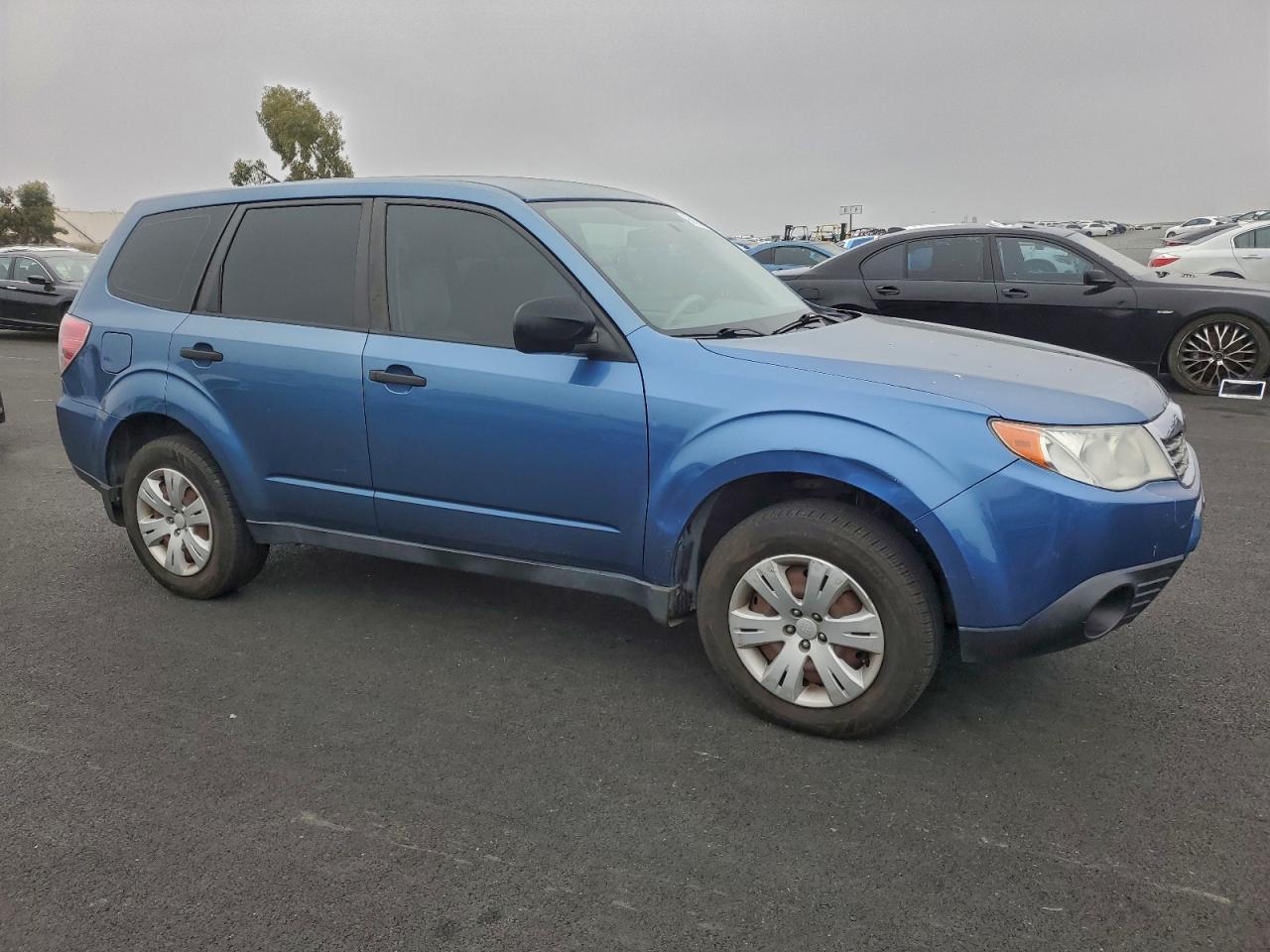 2009 SUBARU FORESTER photo 4
