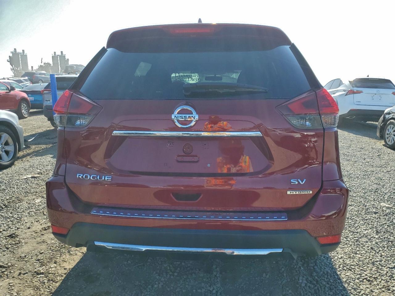 2018 NISSAN ROGUE SV HYBRID photo 6