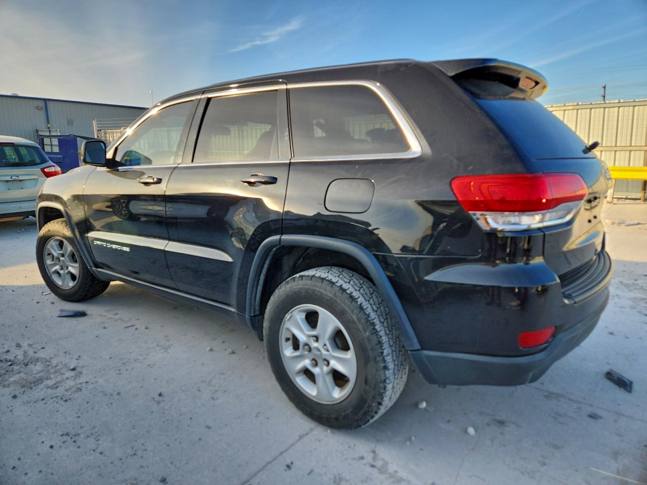 2014 JEEP GRAND CHEROKEE LAREDO photo 2