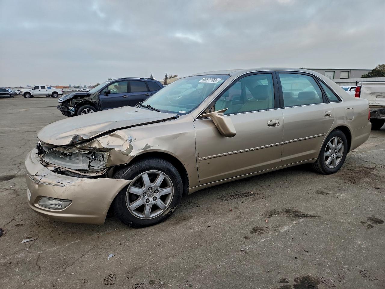 2001 TOYOTA AVALON