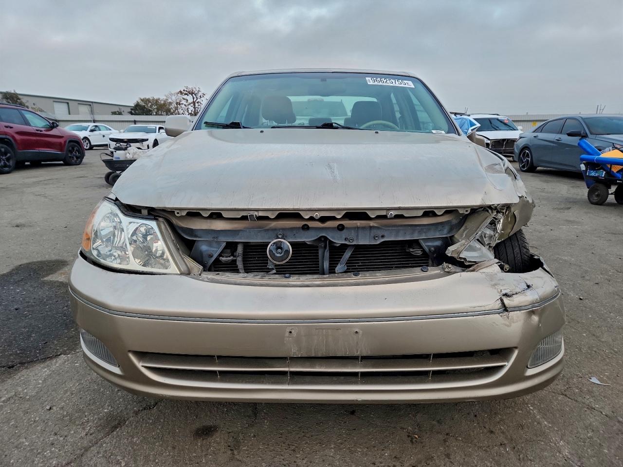 2001 TOYOTA AVALON XL photo 5