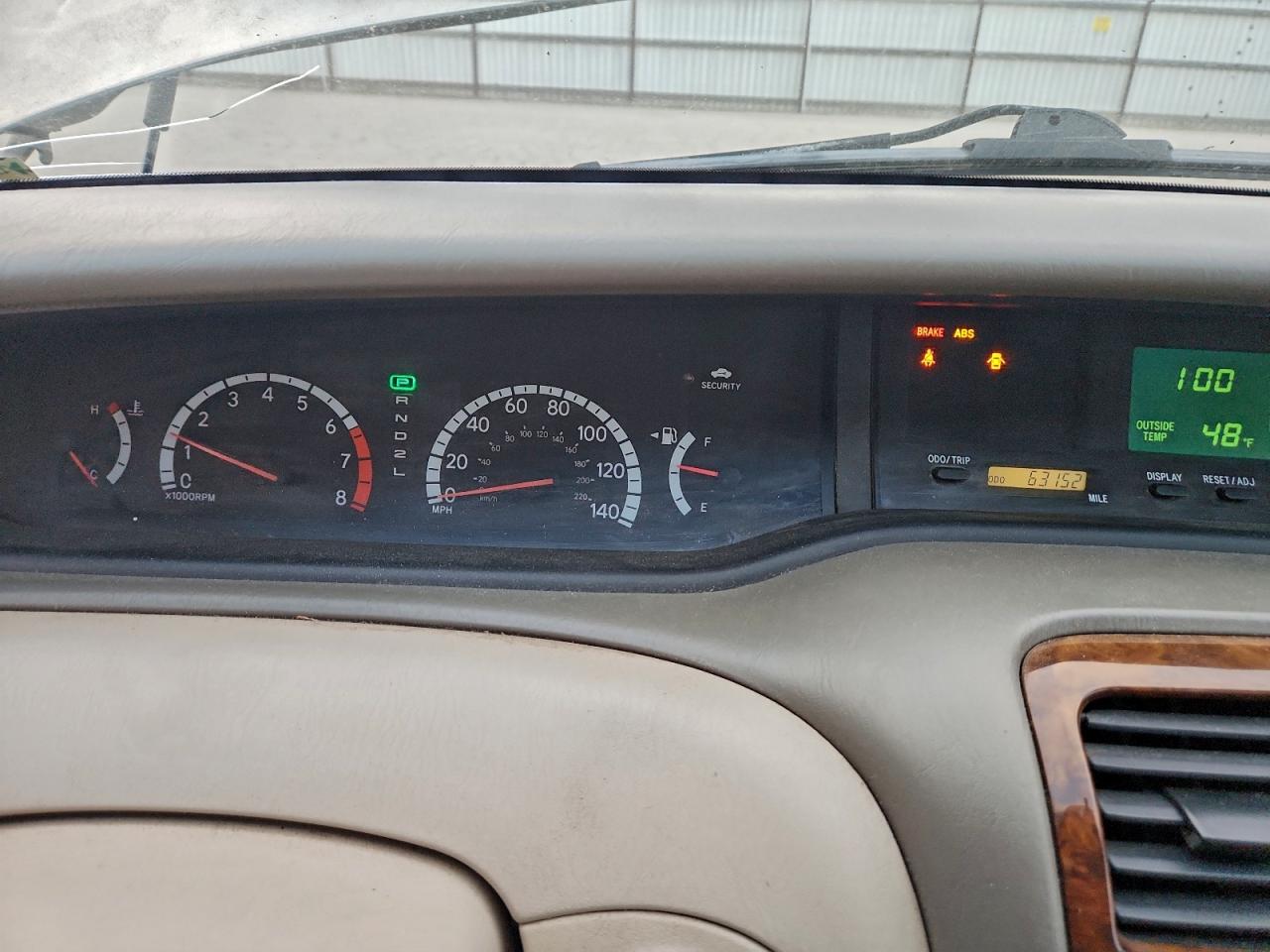 2001 TOYOTA AVALON XL photo 9