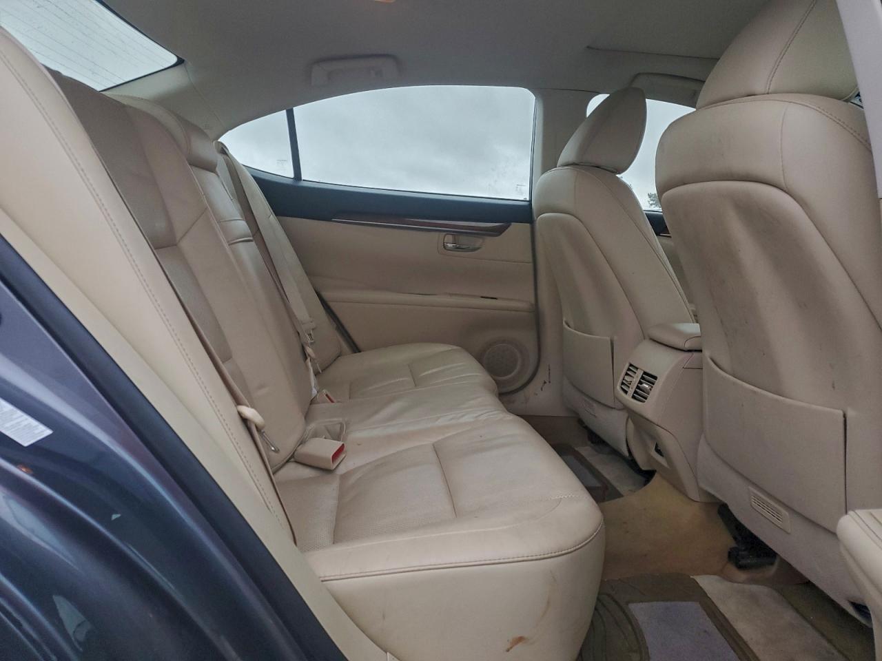 2013 LEXUS ES 300H photo 10