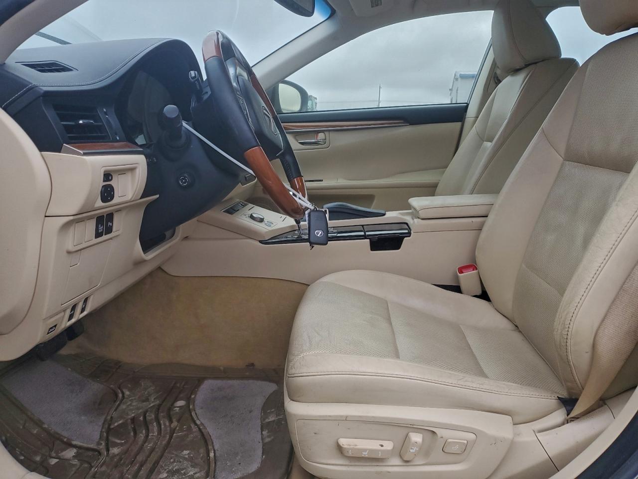 2013 LEXUS ES 300H photo 7