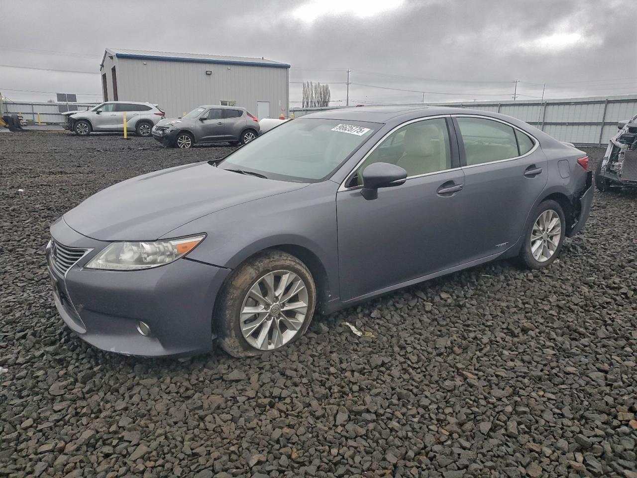 2013 LEXUS ES