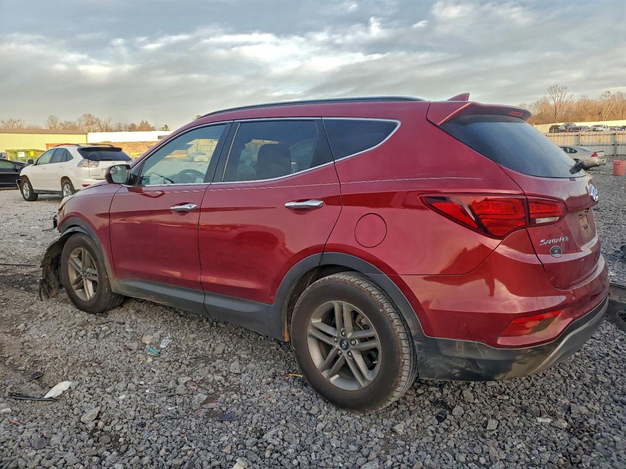 2017 HYUNDAI SANTA FE SPORT photo 2