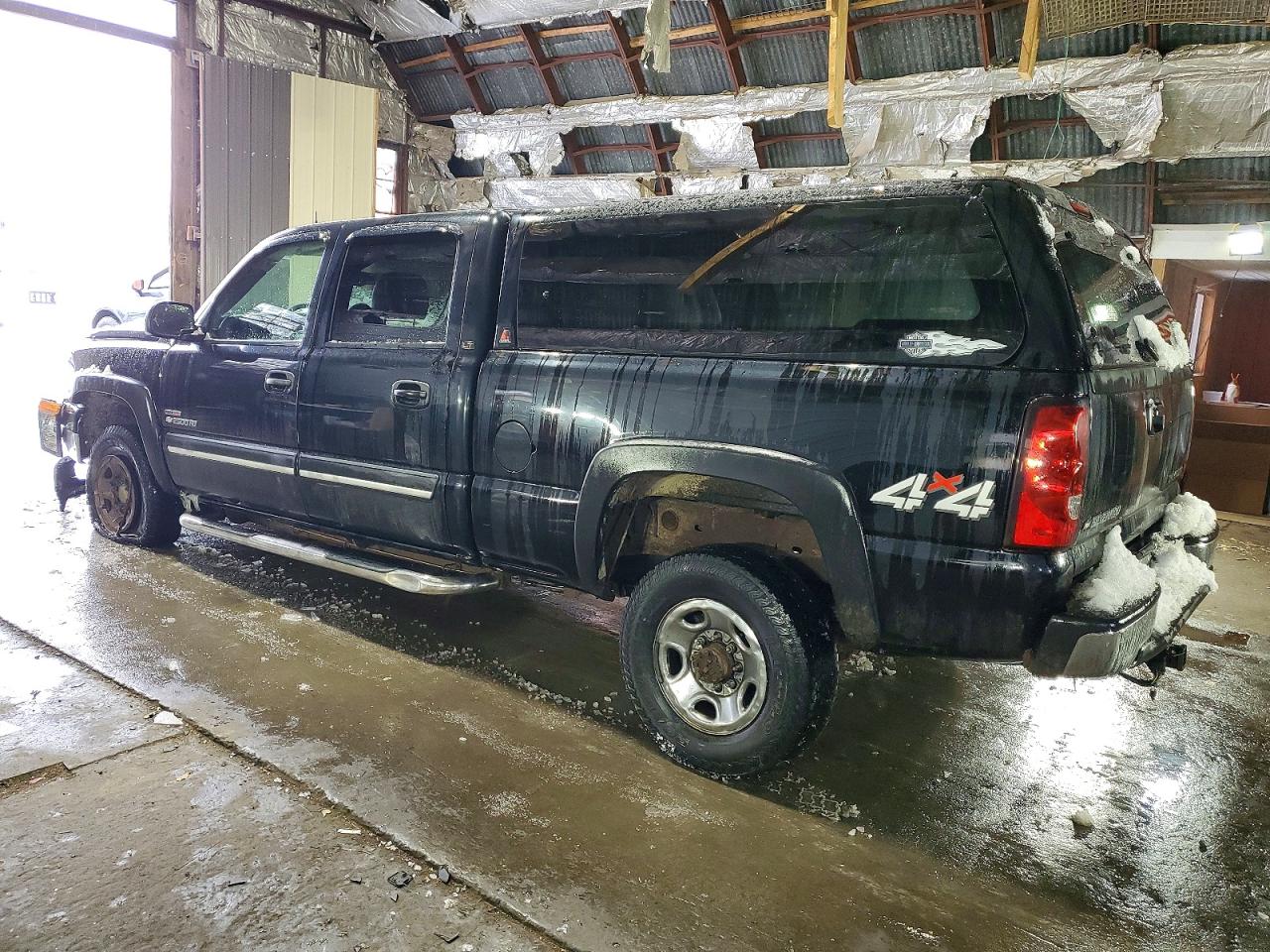 2005 CHEVROLET SILVERADO K2500 HEAVY DUTY photo 2