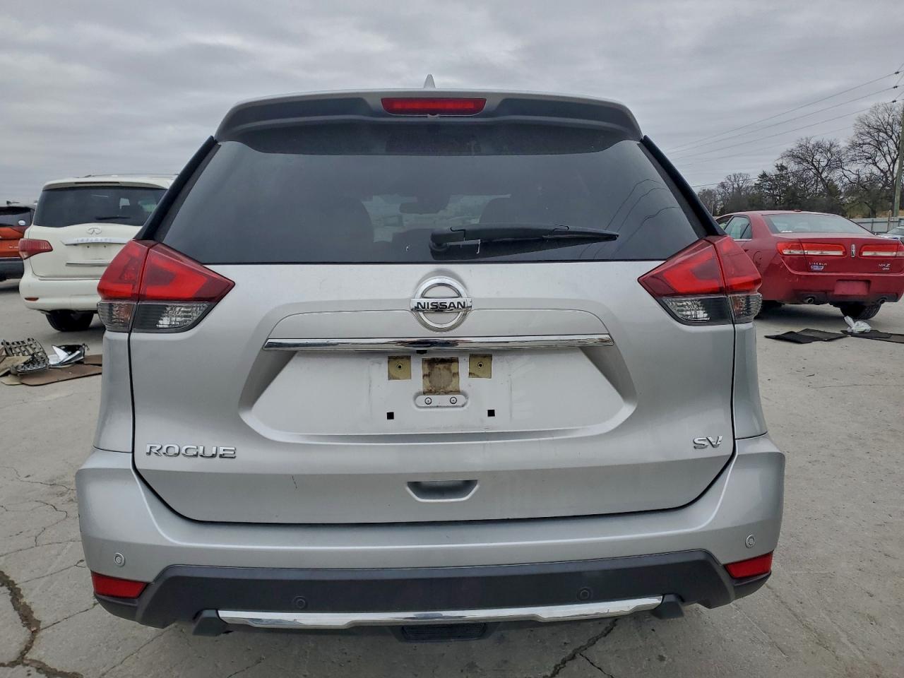 2020 NISSAN ROGUE S photo 11