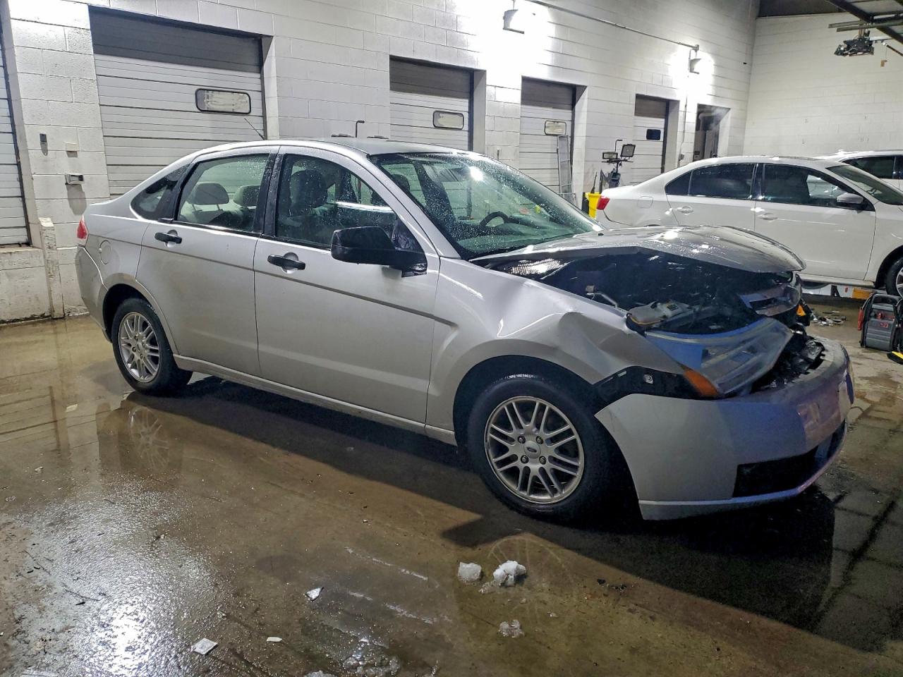 2009 FORD FOCUS SE photo 4