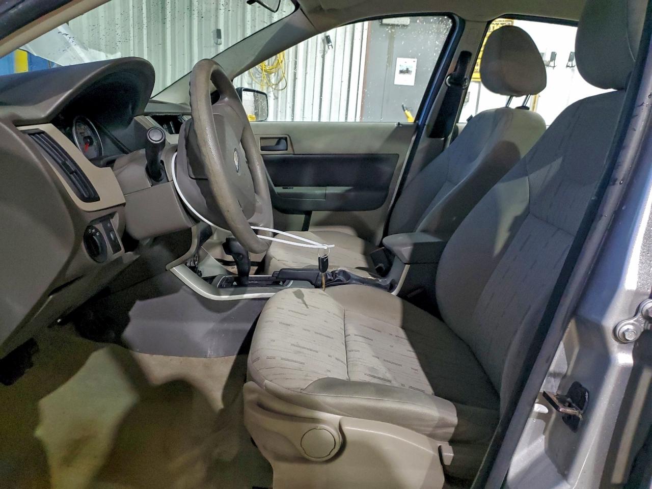 2009 FORD FOCUS SE photo 7