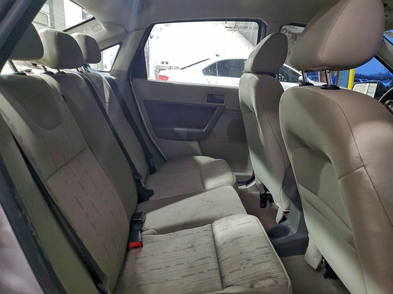 2009 FORD FOCUS SE photo 10