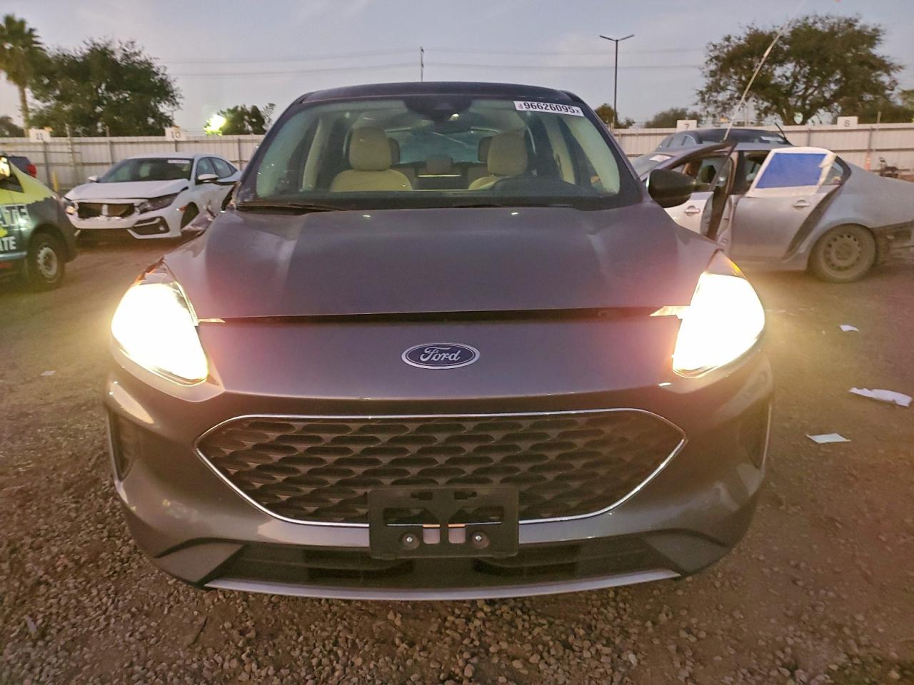 2022 FORD ESCAPE SE photo 5