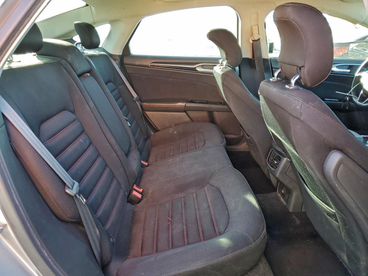 2013 FORD FUSION SE photo 10