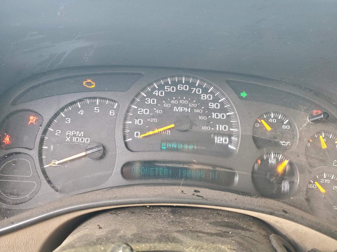 2004 CHEVROLET SILVERADO K1500 photo 9