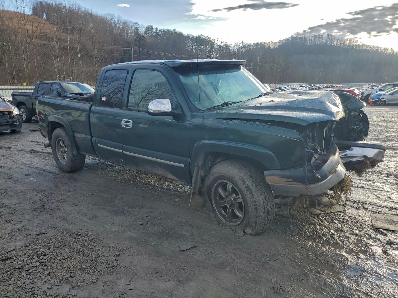 2004 CHEVROLET SILVERADO K1500 photo 4