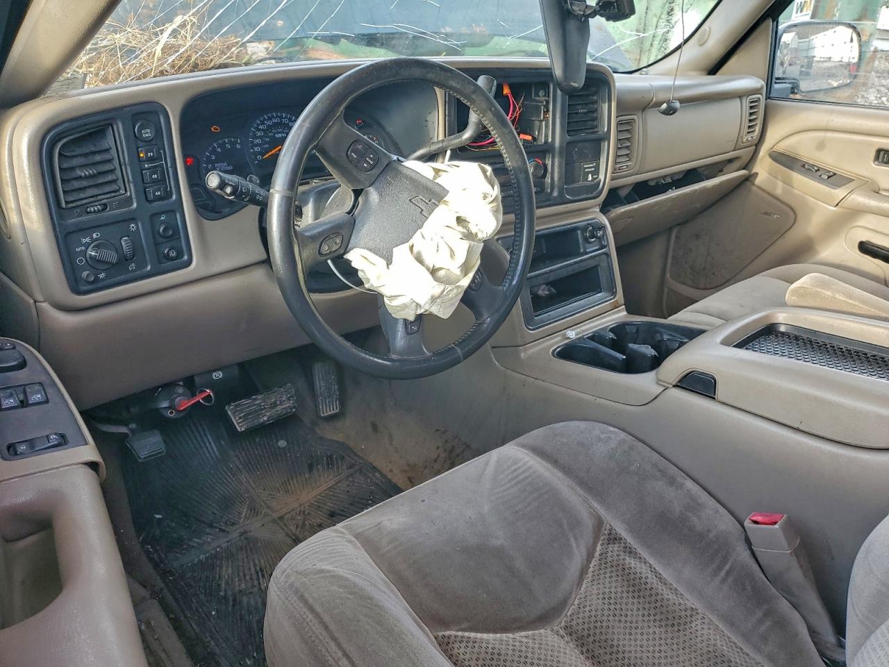 2004 CHEVROLET SILVERADO K1500 photo 8