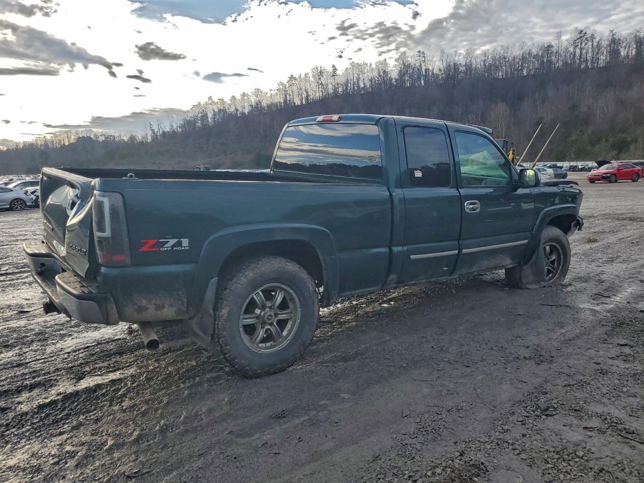 2004 CHEVROLET SILVERADO K1500 photo 3
