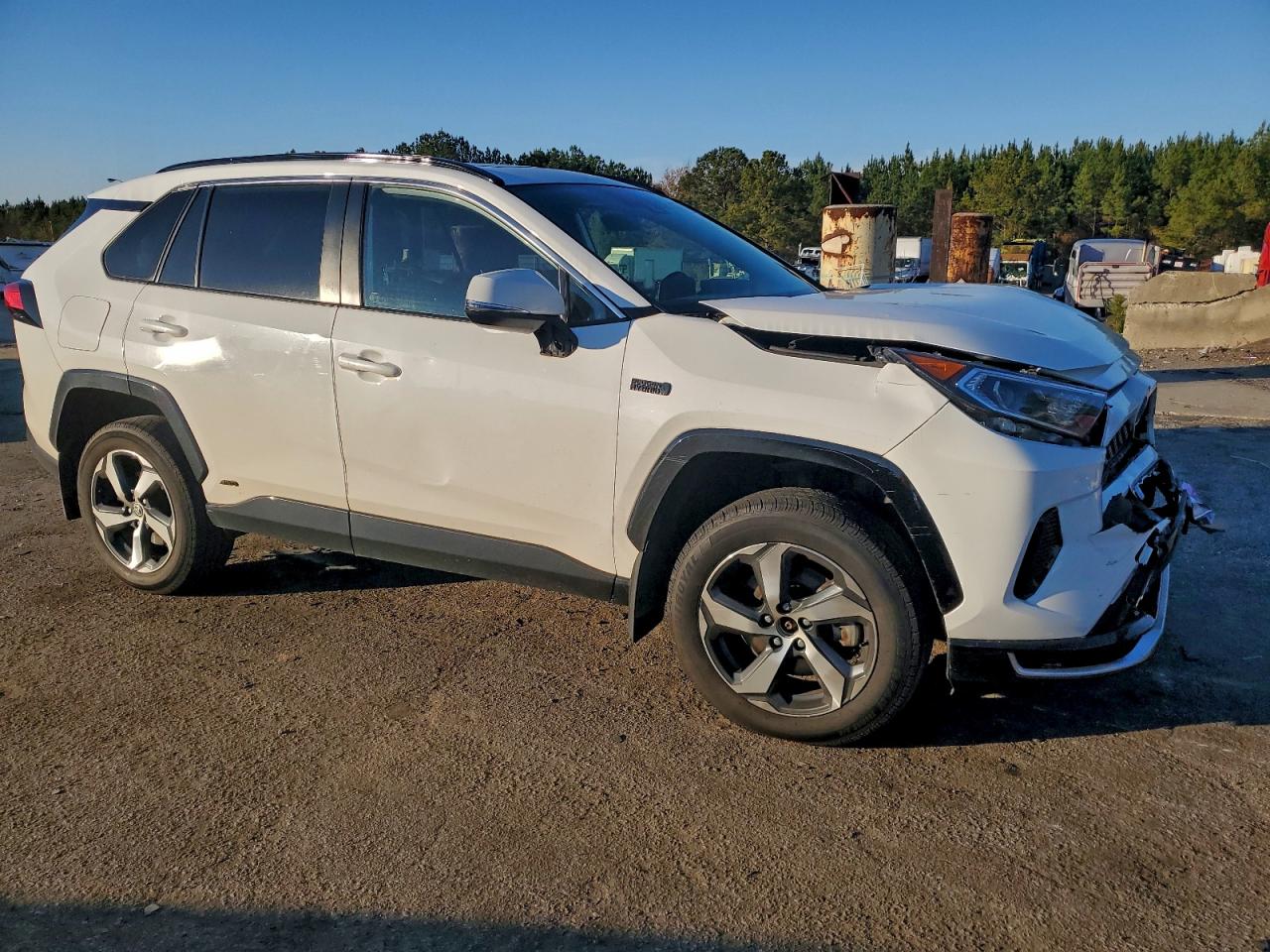 2021 TOYOTA RAV4 PRIME SE photo 4