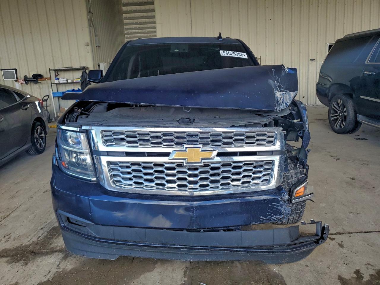 2017 CHEVROLET TAHOE K1500 LT photo 5