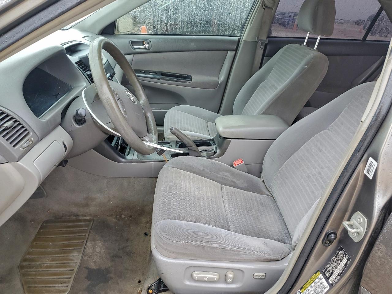 2005 TOYOTA CAMRY LE photo 7