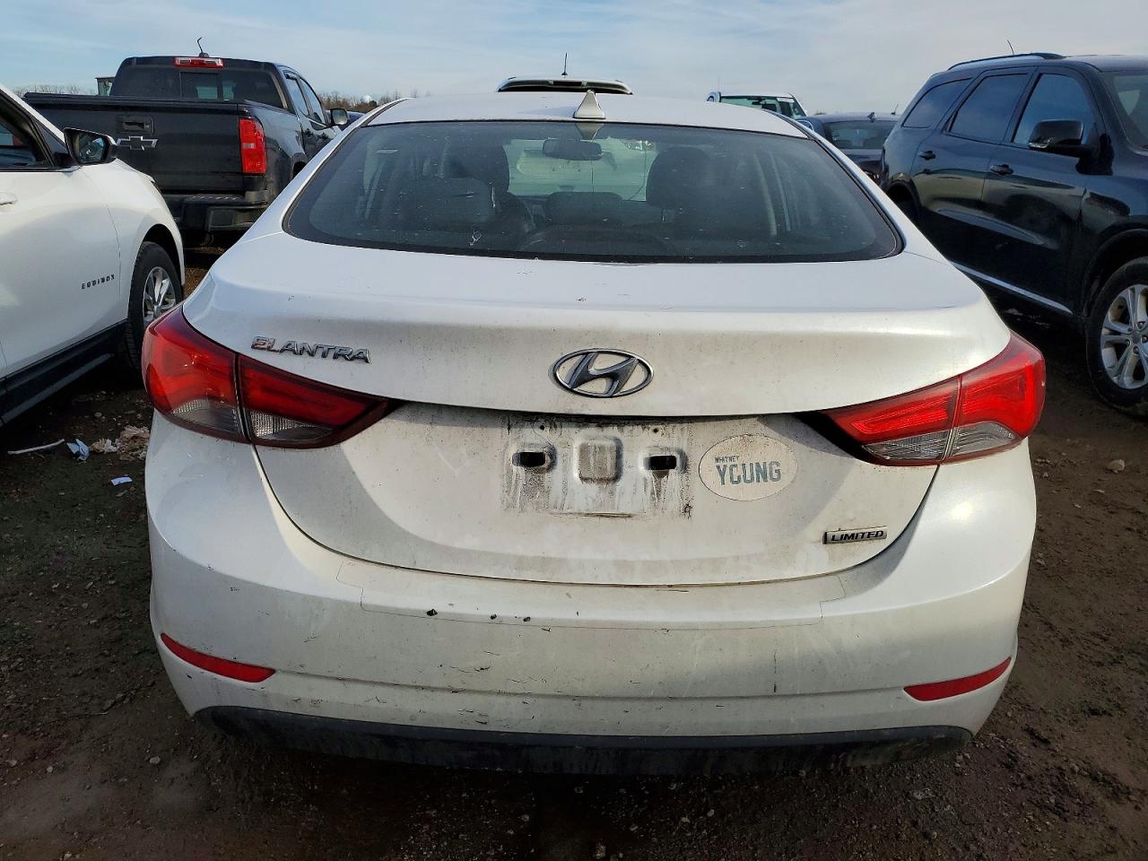 2016 HYUNDAI ELANTRA SE photo 6