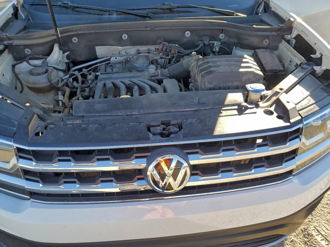 2018 VOLKSWAGEN ATLAS SE photo 12